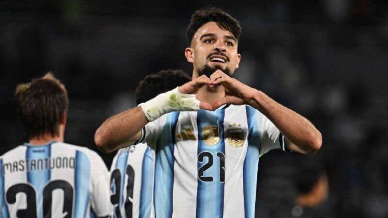 Con gol del «Flaco» López, Argentina goleó a Bolivia