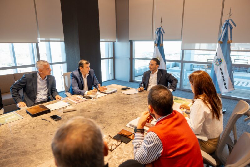 Valdés anunció la llegada de nuevos programas de vivienda