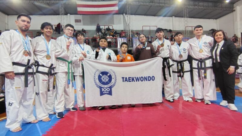Con brillo propio en el Torneo “Chan Hun Utrai” de Taekwondo
