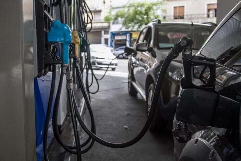 Combustibles: Ventas, en picada