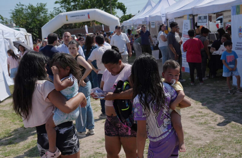 Corrientes Cerca llega al barrio Irupé con atención médica y servicios
