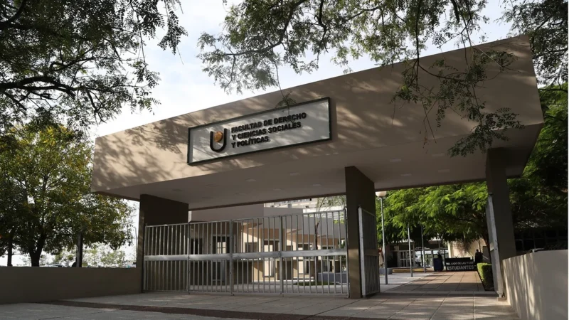 Imputaron a un profesor de Derecho de la UNNE por abuso sexual simple