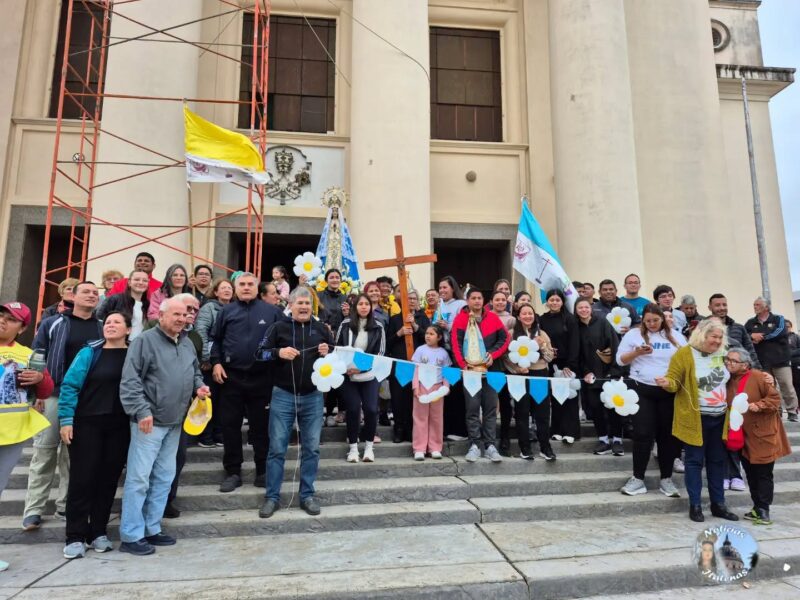 Bajo la lluvia y con la fe intacta, la Unne completó su 26ª Peregrinación a la Basílica de Itatí
