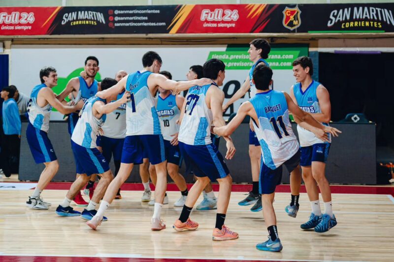 Regatas se impuso en el clásico ante San Martín y no se baja de la punta