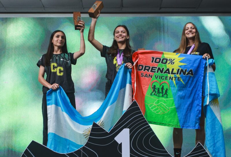 Luciana Maggi y Pía Fernández lograron primer y segundo puesto U20 en su debut internacional en Indomit