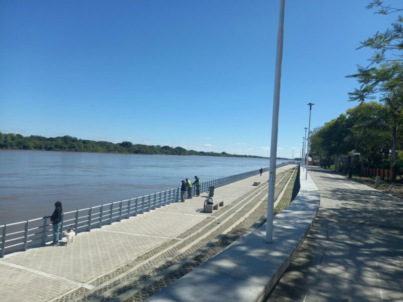 Goya: el Riacho superó los 5,20 metros y amenaza la nueva costanera